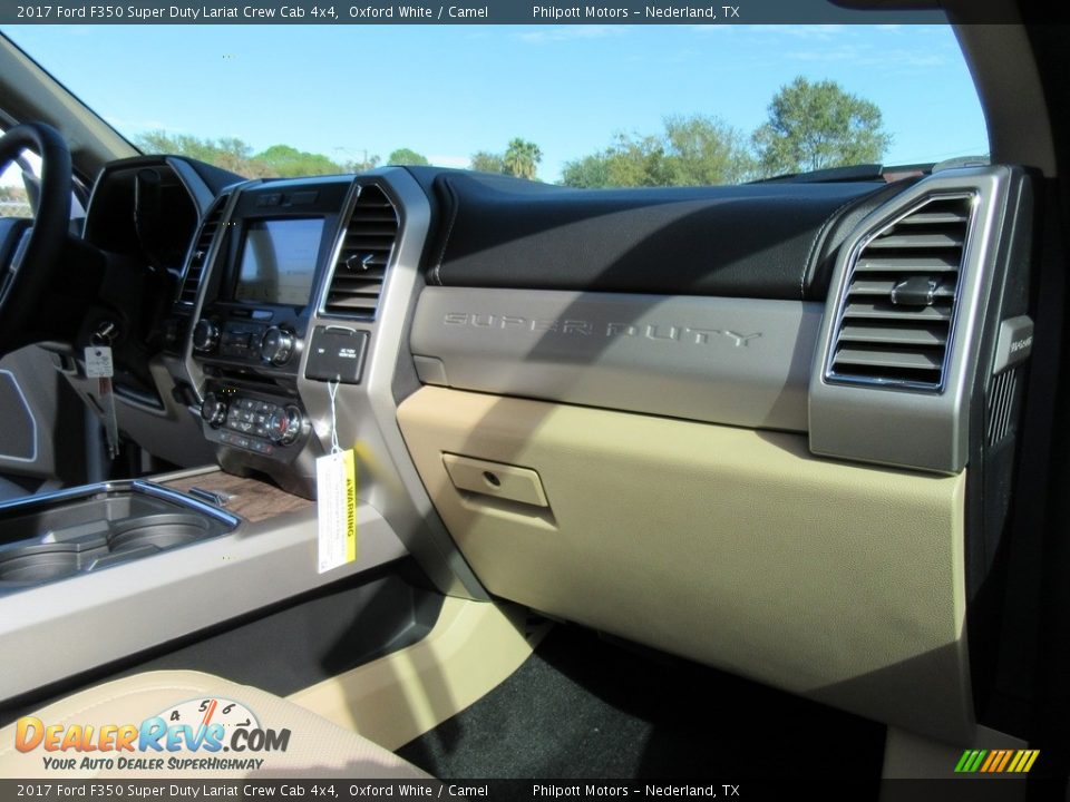 2017 Ford F350 Super Duty Lariat Crew Cab 4x4 Oxford White / Camel Photo #16