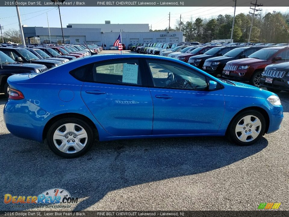 2016 Dodge Dart SE Laser Blue Pearl / Black Photo #5