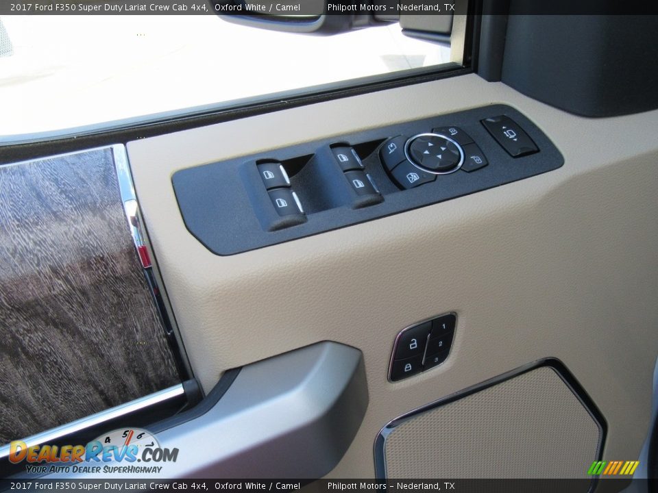 Controls of 2017 Ford F350 Super Duty Lariat Crew Cab 4x4 Photo #20