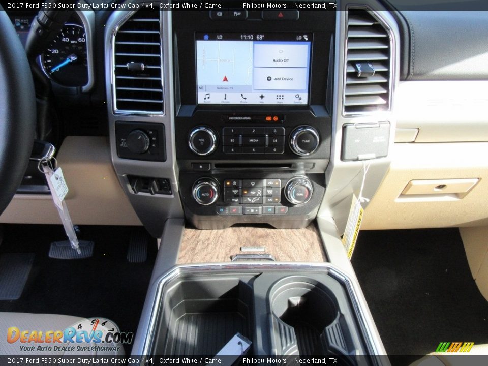Controls of 2017 Ford F350 Super Duty Lariat Crew Cab 4x4 Photo #24