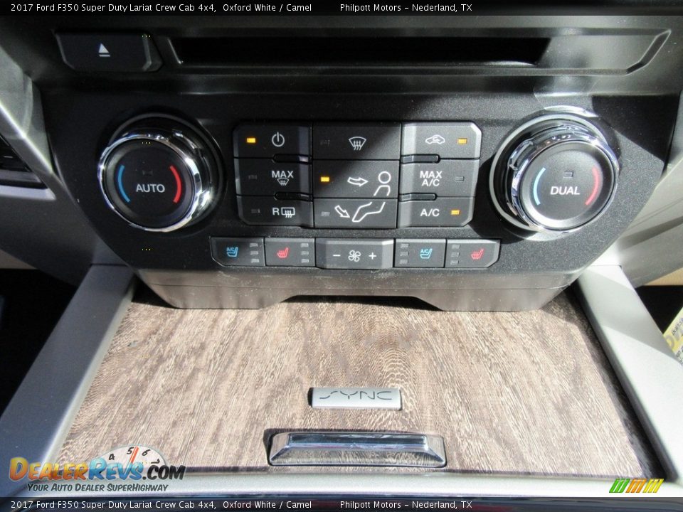 2017 Ford F350 Super Duty Lariat Crew Cab 4x4 Oxford White / Camel Photo #27