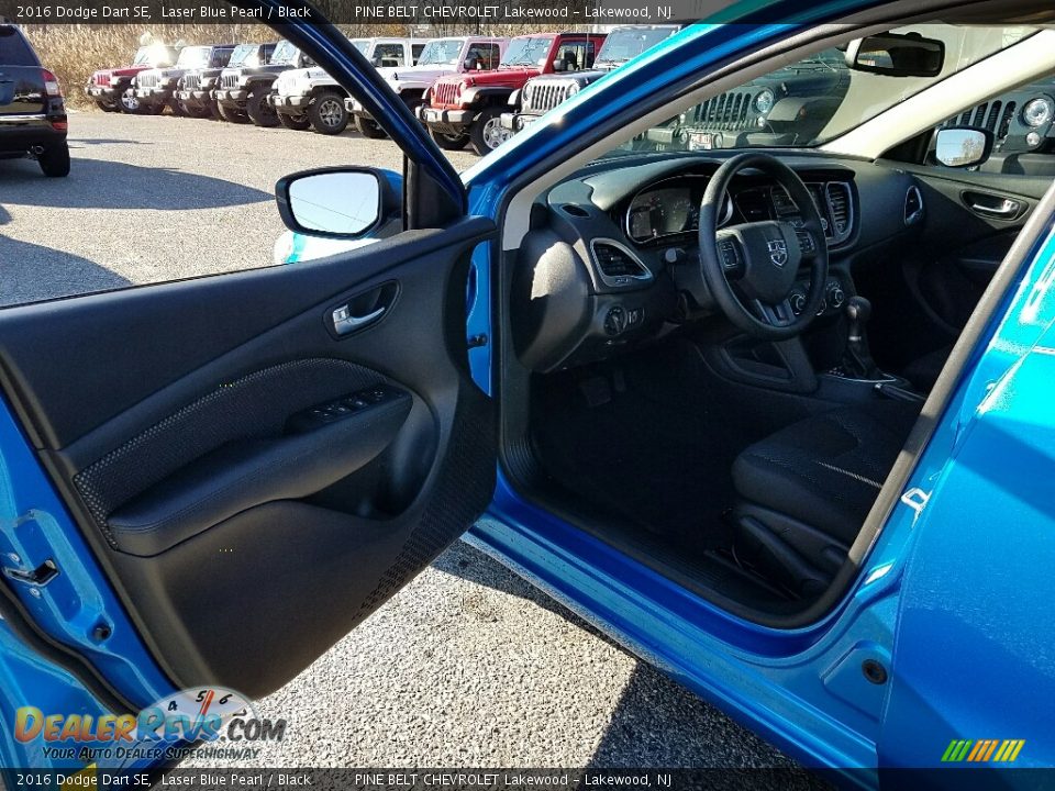 2016 Dodge Dart SE Laser Blue Pearl / Black Photo #15