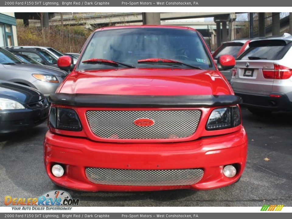 2000 Ford F150 SVT Lightning Bright Red / Dark Graphite Photo #2