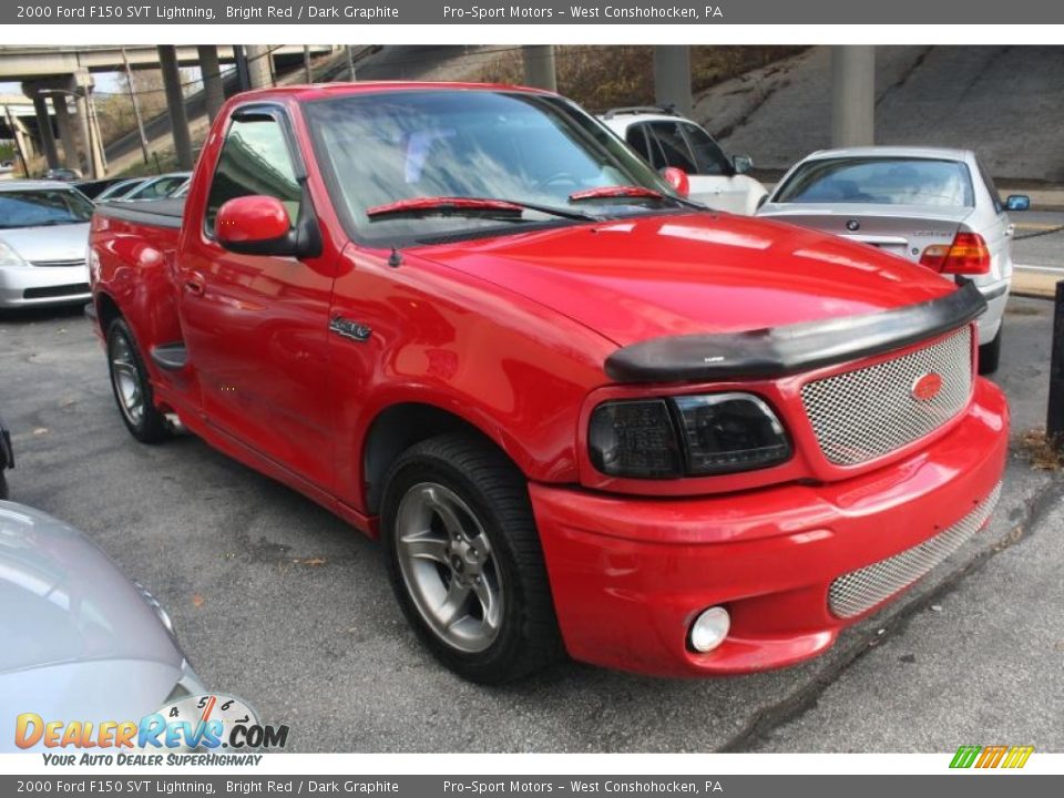 2000 Ford F150 SVT Lightning Bright Red / Dark Graphite Photo #4