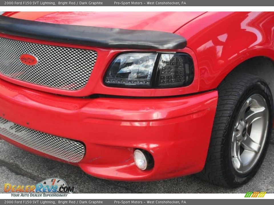2000 Ford F150 SVT Lightning Bright Red / Dark Graphite Photo #8