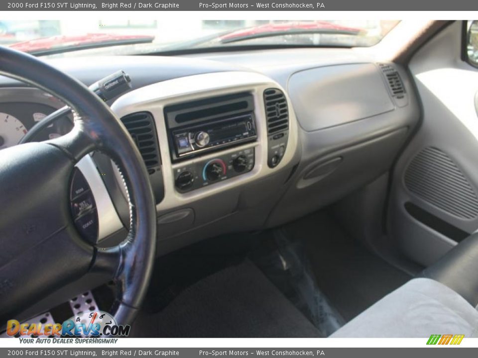 2000 Ford F150 SVT Lightning Bright Red / Dark Graphite Photo #26