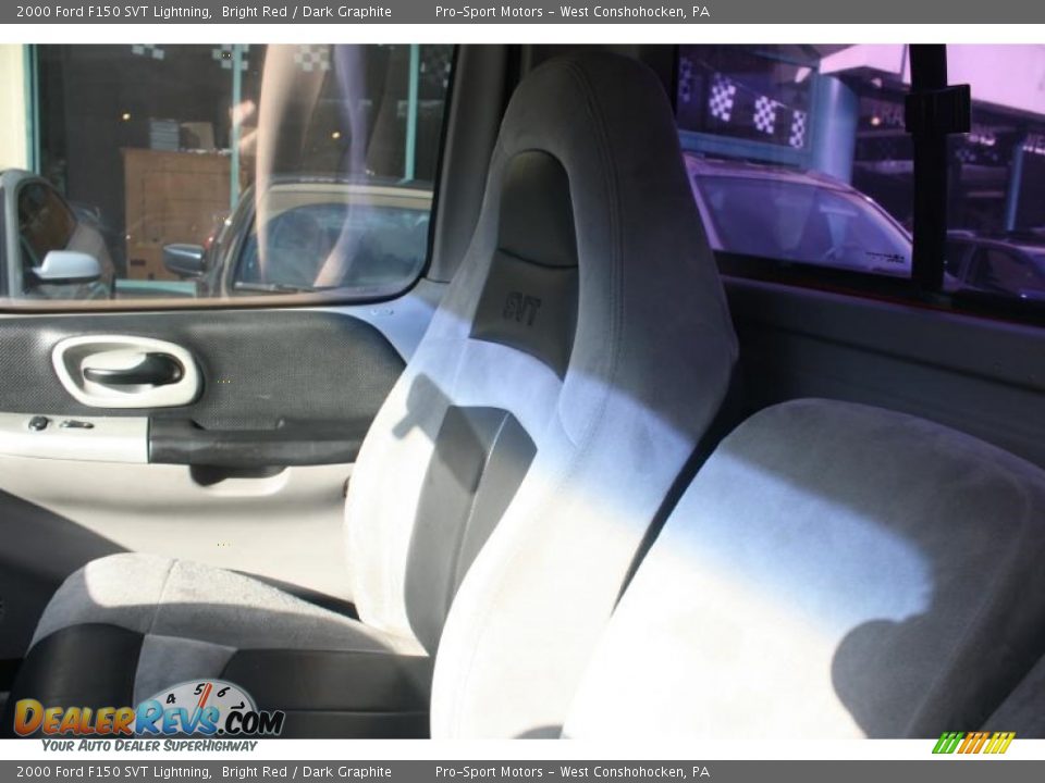 2000 Ford F150 SVT Lightning Bright Red / Dark Graphite Photo #28