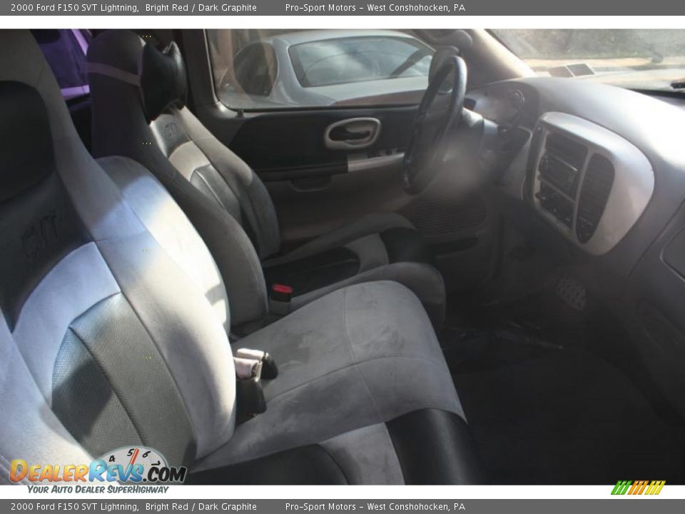 2000 Ford F150 SVT Lightning Bright Red / Dark Graphite Photo #33