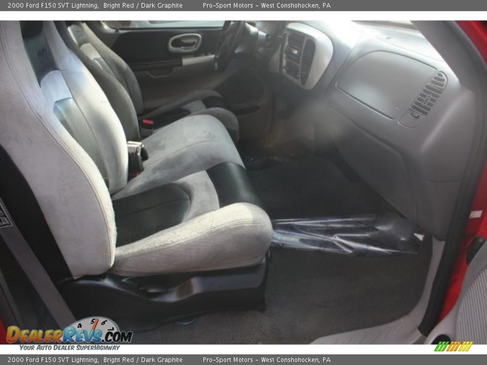 2000 Ford F150 SVT Lightning Bright Red / Dark Graphite Photo #34