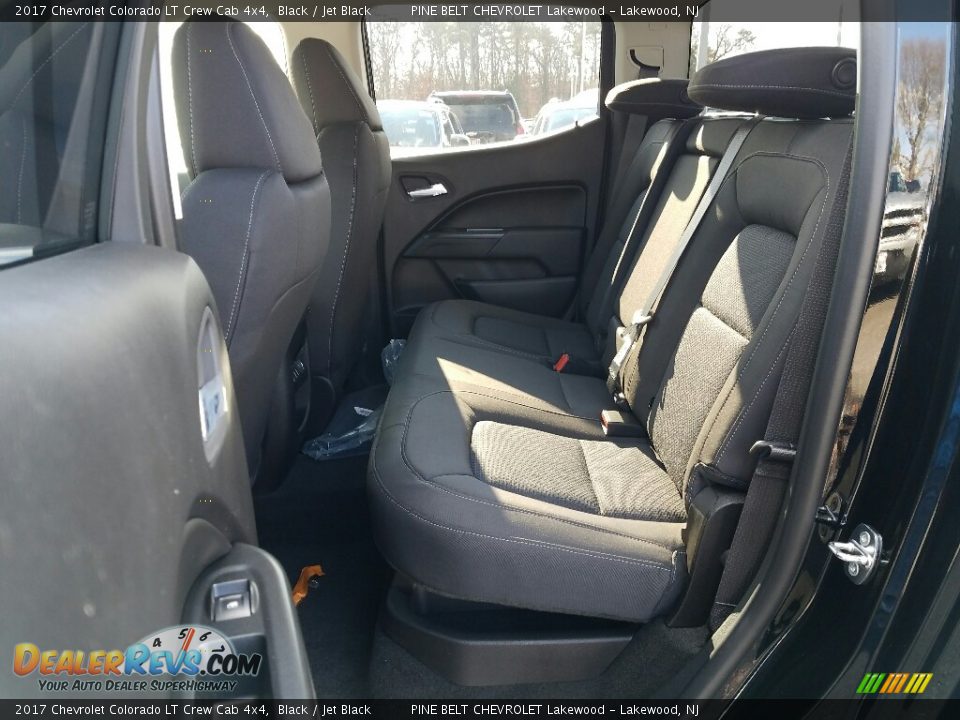 2017 Chevrolet Colorado LT Crew Cab 4x4 Black / Jet Black Photo #6