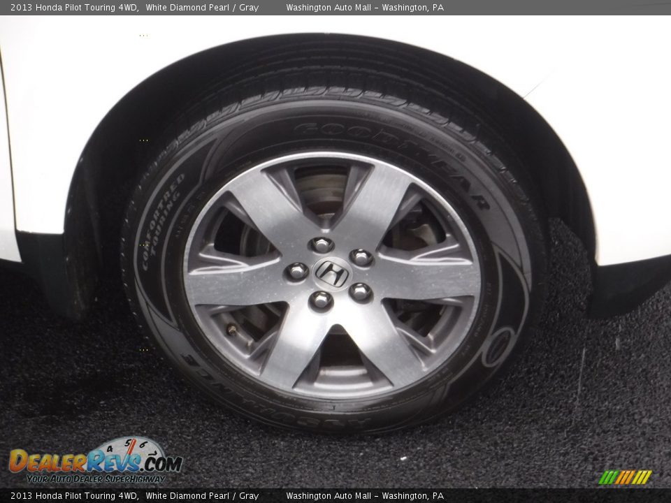 2013 Honda Pilot Touring 4WD White Diamond Pearl / Gray Photo #3