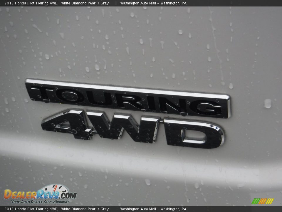 2013 Honda Pilot Touring 4WD White Diamond Pearl / Gray Photo #11
