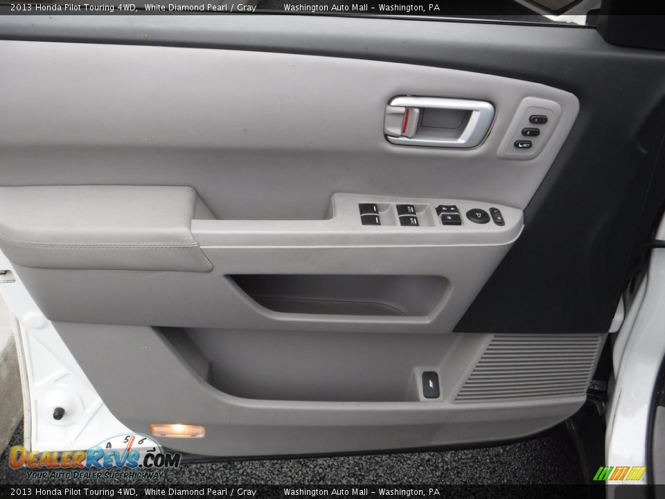 2013 Honda Pilot Touring 4WD White Diamond Pearl / Gray Photo #16