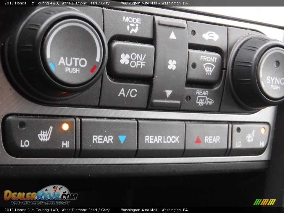 2013 Honda Pilot Touring 4WD White Diamond Pearl / Gray Photo #23