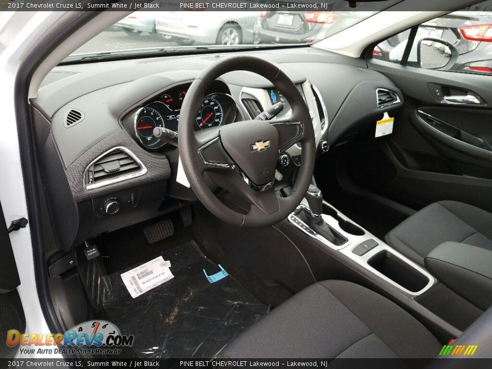 2017 Chevrolet Cruze LS Summit White / Jet Black Photo #7