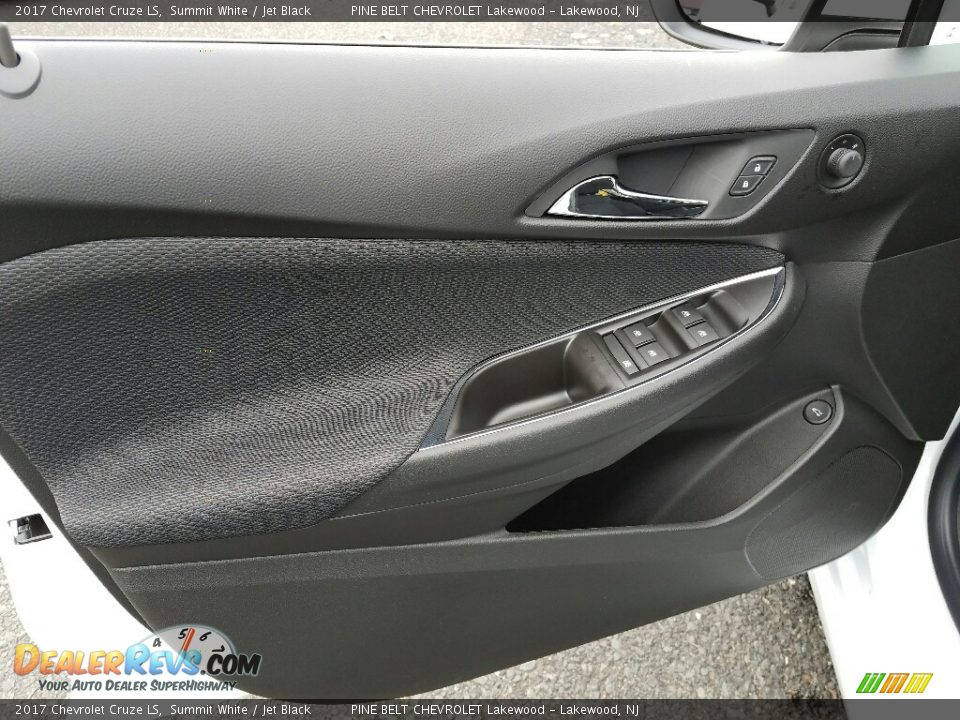 2017 Chevrolet Cruze LS Summit White / Jet Black Photo #8