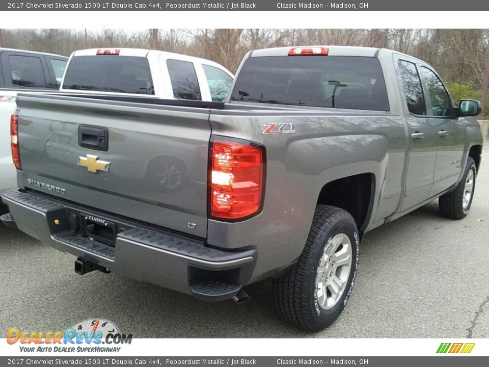 2017 Chevrolet Silverado 1500 LT Double Cab 4x4 Pepperdust Metallic / Jet Black Photo #2