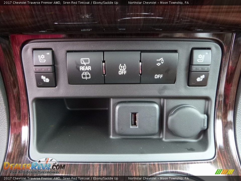 Controls of 2017 Chevrolet Traverse Premier AWD Photo #19