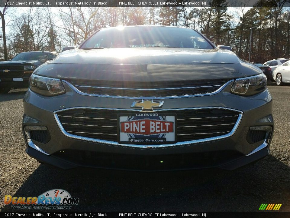 2017 Chevrolet Malibu LT Pepperdust Metallic / Jet Black Photo #2