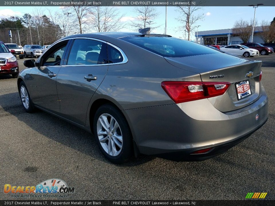 2017 Chevrolet Malibu LT Pepperdust Metallic / Jet Black Photo #4