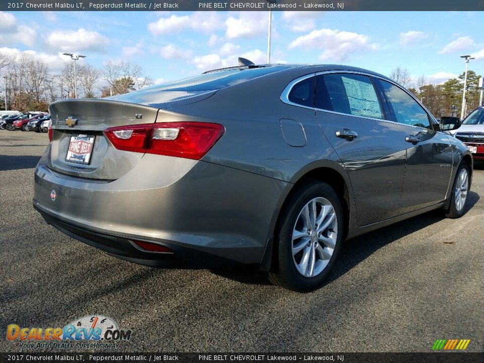 2017 Chevrolet Malibu LT Pepperdust Metallic / Jet Black Photo #5