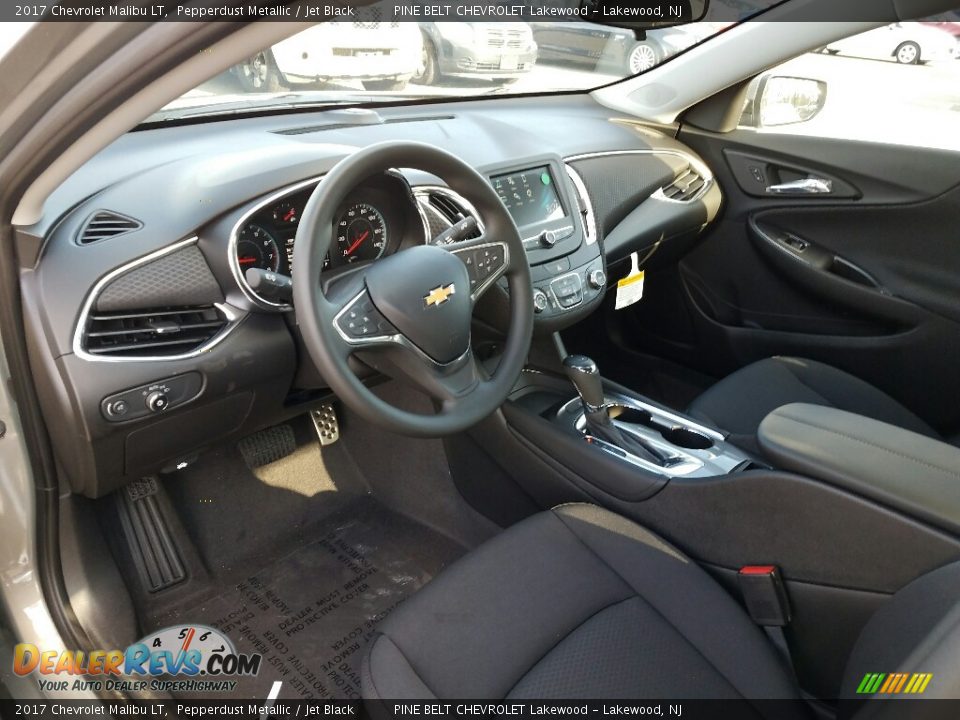 2017 Chevrolet Malibu LT Pepperdust Metallic / Jet Black Photo #7