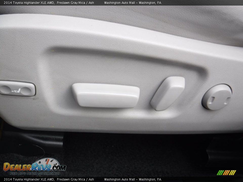 2014 Toyota Highlander XLE AWD Predawn Gray Mica / Ash Photo #16