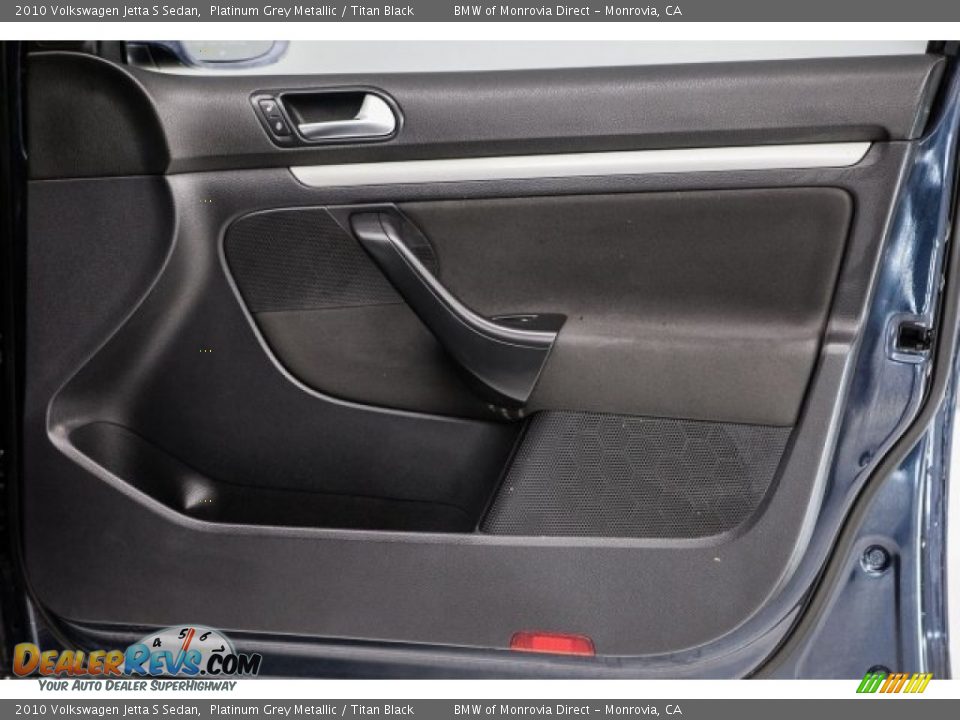 2010 Volkswagen Jetta S Sedan Platinum Grey Metallic / Titan Black Photo #25