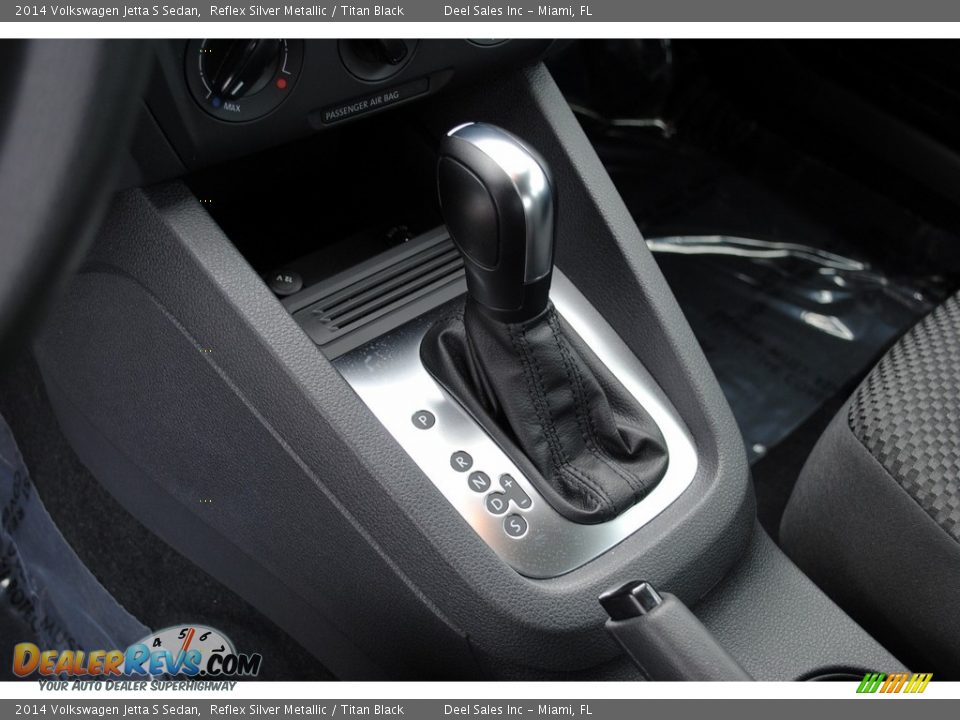 2014 Volkswagen Jetta S Sedan Reflex Silver Metallic / Titan Black Photo #16