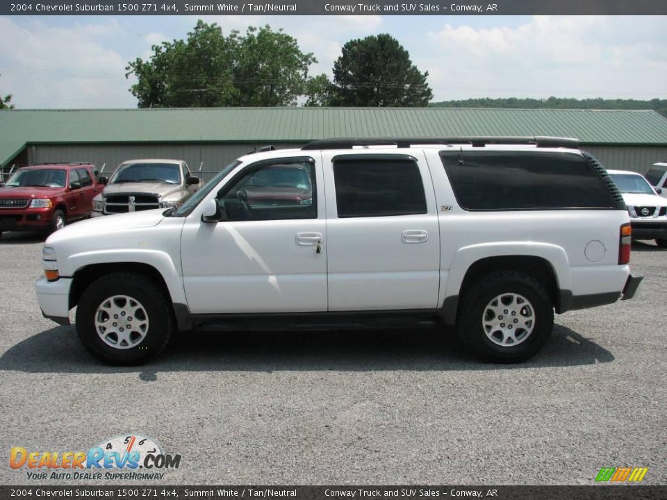 2004 Chevrolet Suburban 1500 Z71 4x4 Summit White / Tan/Neutral Photo #1