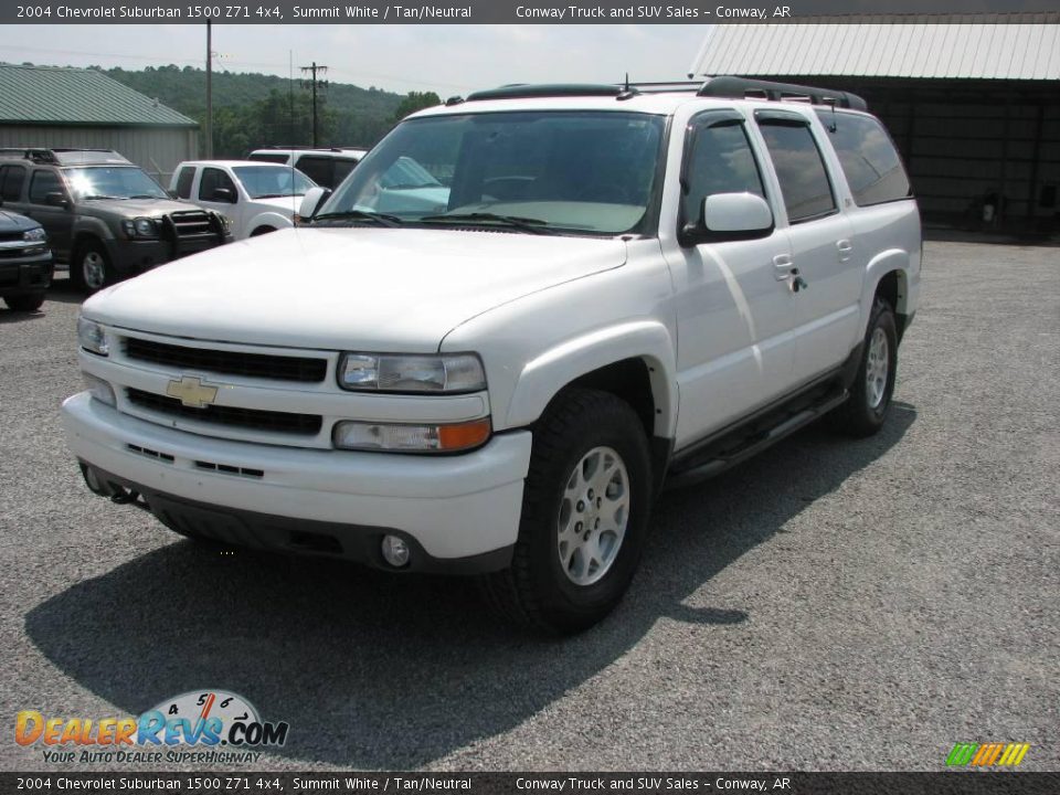 2004 Chevrolet Suburban 1500 Z71 4x4 Summit White / Tan/Neutral Photo #2