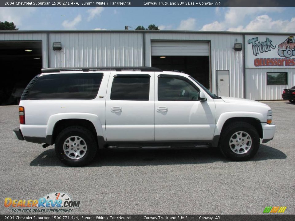 2004 Chevrolet Suburban 1500 Z71 4x4 Summit White / Tan/Neutral Photo #5