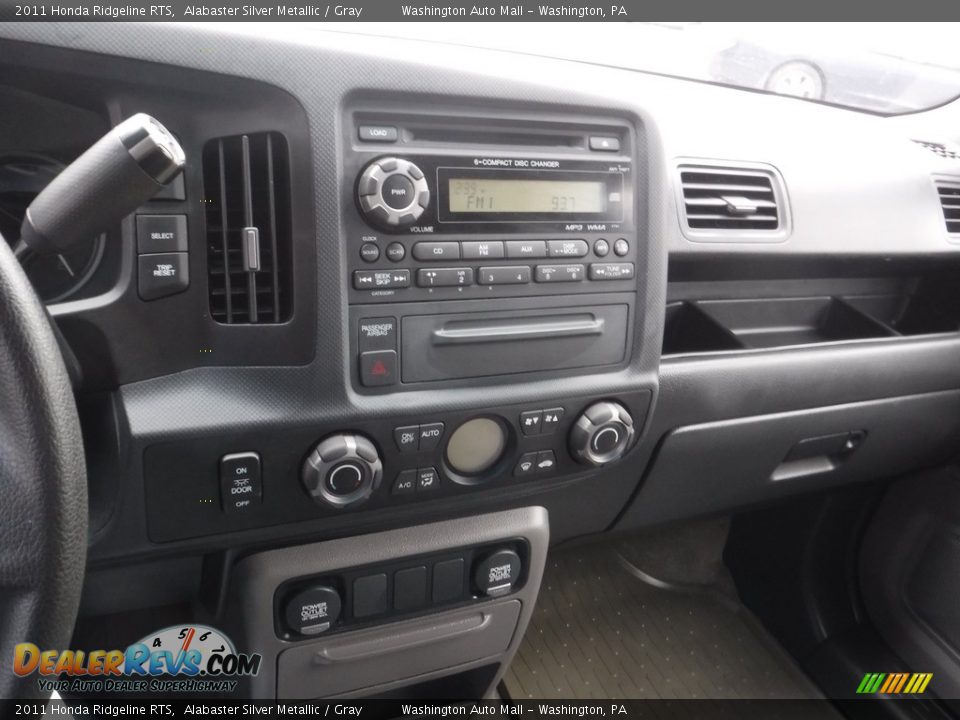 2011 Honda Ridgeline RTS Alabaster Silver Metallic / Gray Photo #19