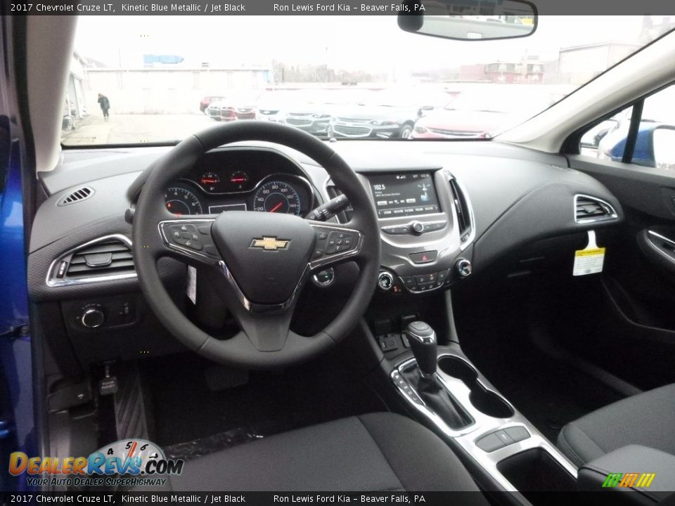 Jet Black Interior - 2017 Chevrolet Cruze LT Photo #12