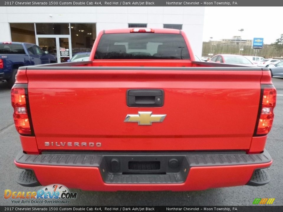 2017 Chevrolet Silverado 1500 Custom Double Cab 4x4 Red Hot / Dark Ash/Jet Black Photo #7