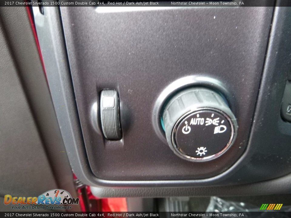 2017 Chevrolet Silverado 1500 Custom Double Cab 4x4 Red Hot / Dark Ash/Jet Black Photo #17