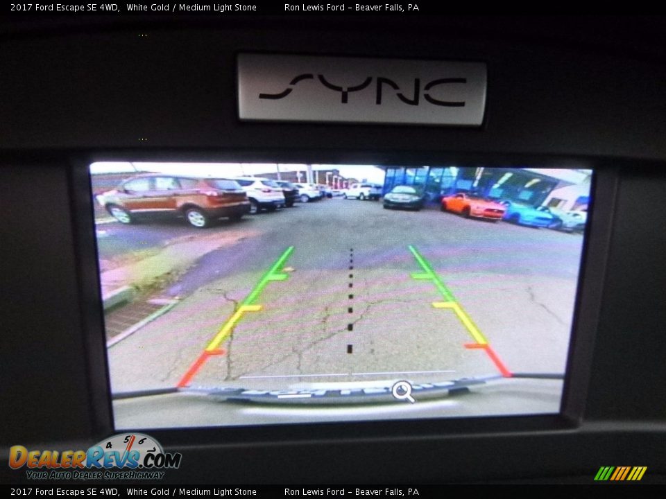 2017 Ford Escape SE 4WD White Gold / Medium Light Stone Photo #17