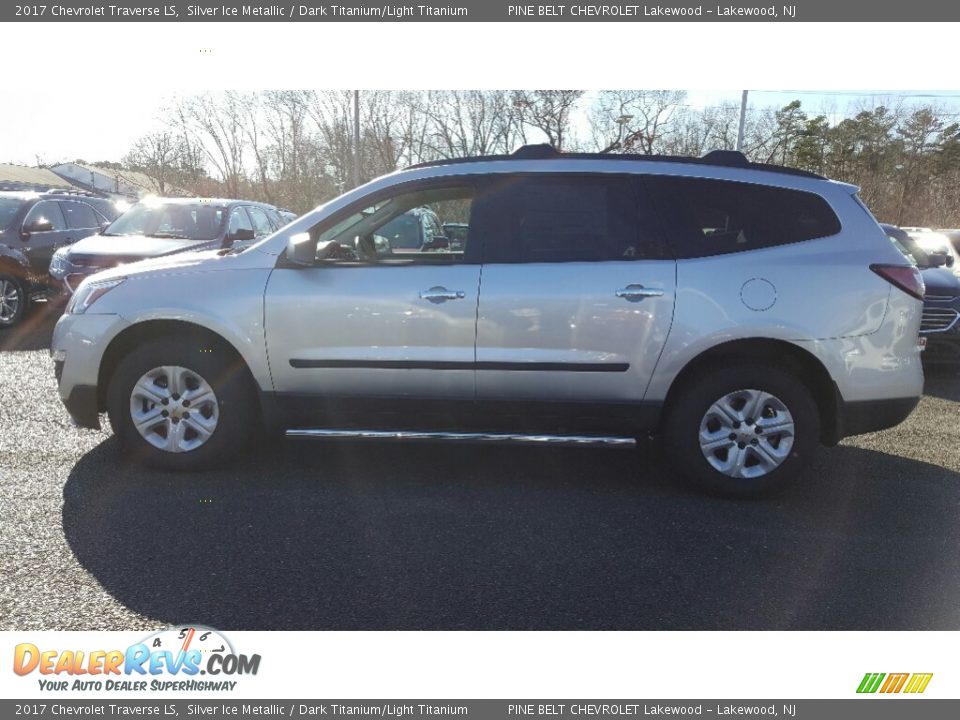 2017 Chevrolet Traverse LS Silver Ice Metallic / Dark Titanium/Light Titanium Photo #3