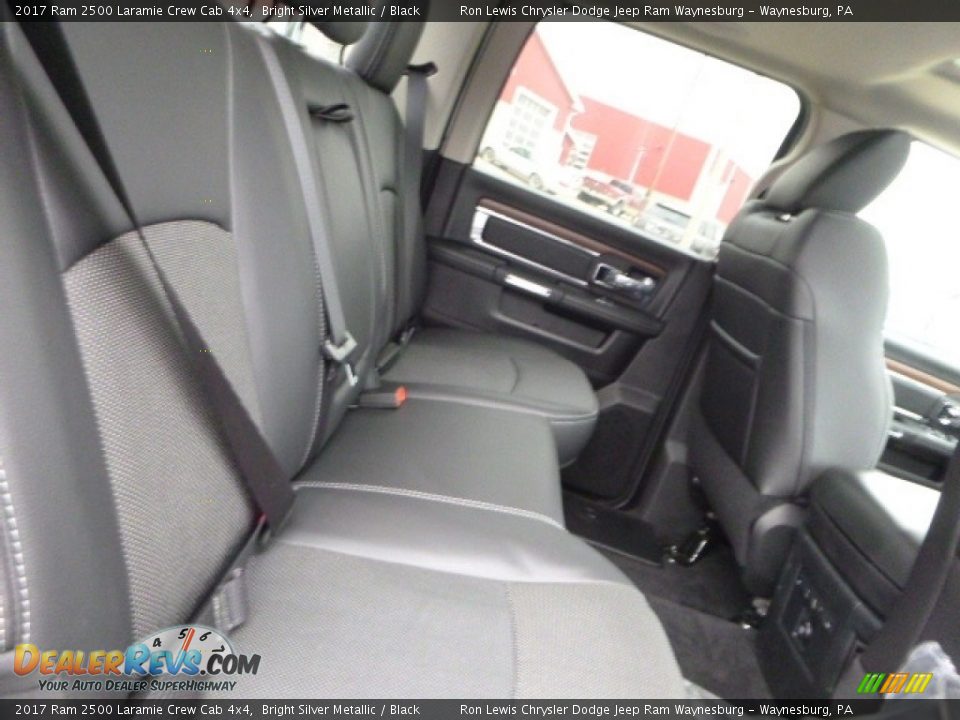 2017 Ram 2500 Laramie Crew Cab 4x4 Bright Silver Metallic / Black Photo #8