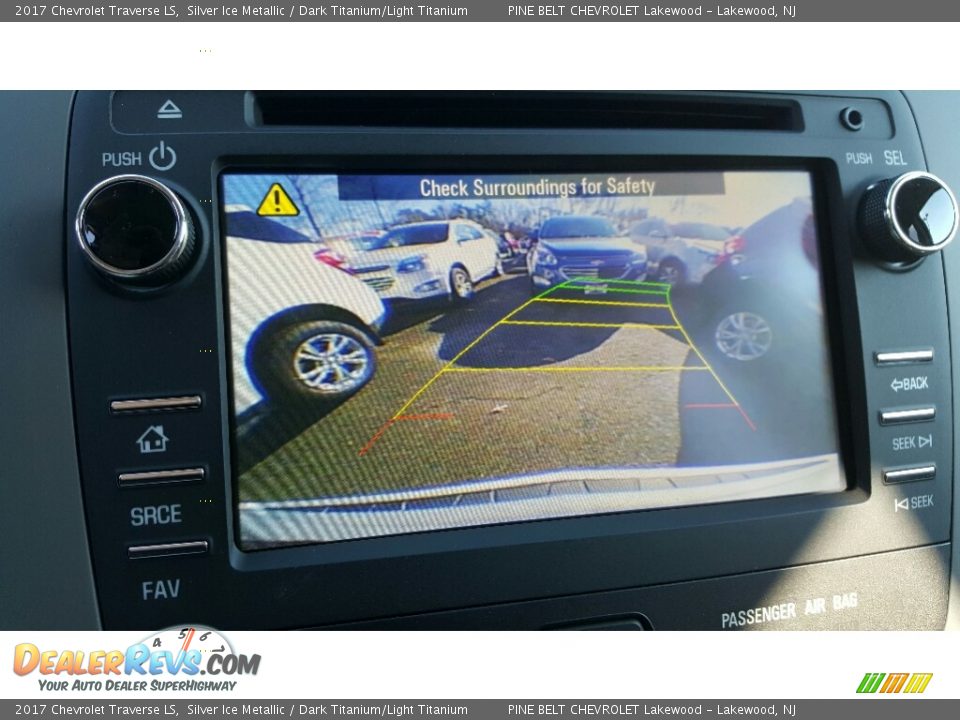 2017 Chevrolet Traverse LS Silver Ice Metallic / Dark Titanium/Light Titanium Photo #10