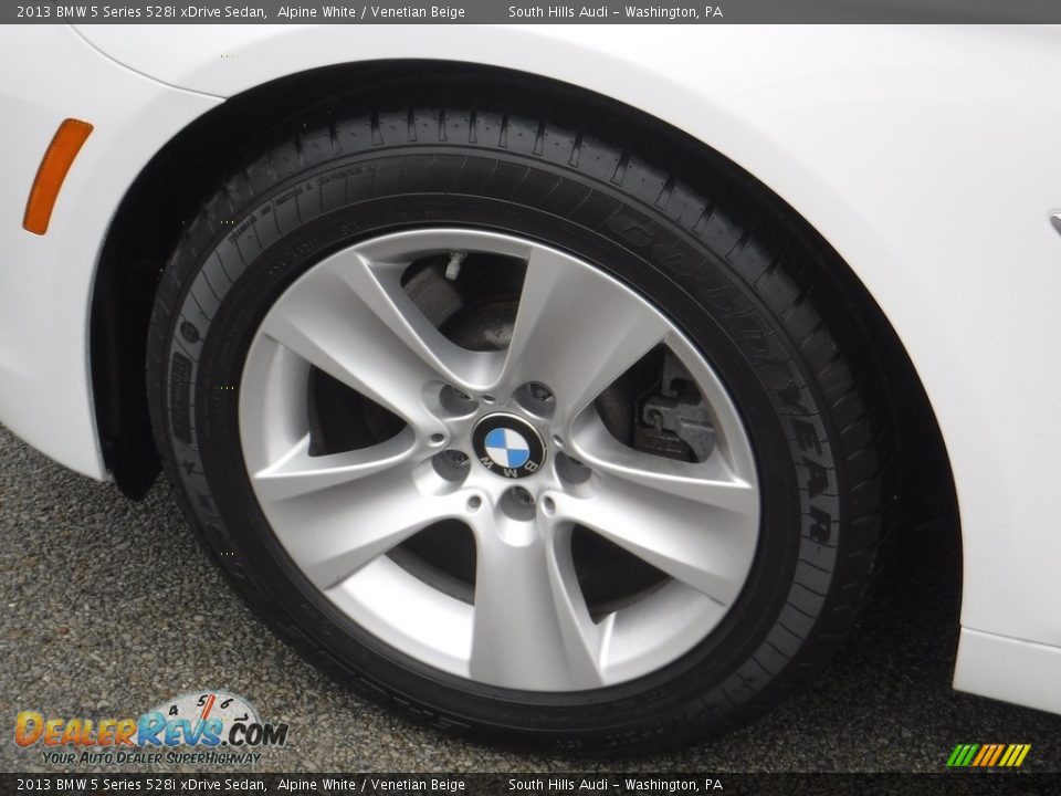2013 BMW 5 Series 528i xDrive Sedan Alpine White / Venetian Beige Photo #5