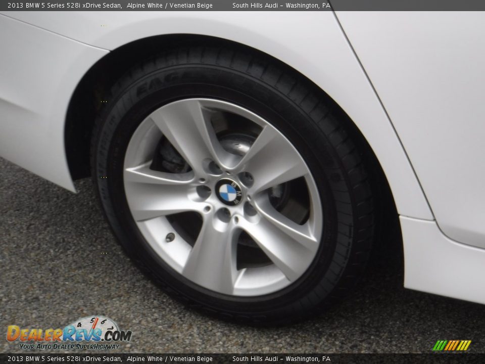 2013 BMW 5 Series 528i xDrive Sedan Alpine White / Venetian Beige Photo #10