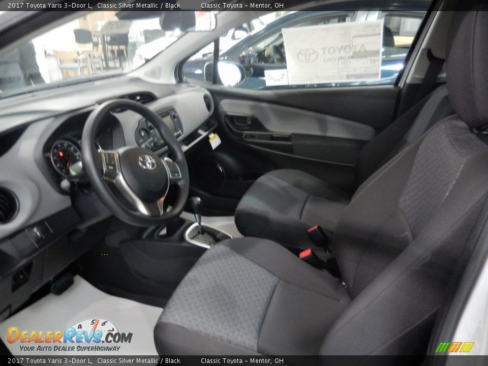 Black Interior - 2017 Toyota Yaris 3-Door L Photo #3