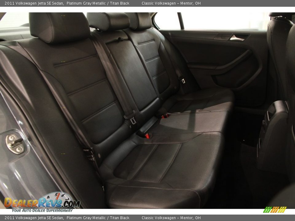 2011 Volkswagen Jetta SE Sedan Platinum Gray Metallic / Titan Black Photo #11