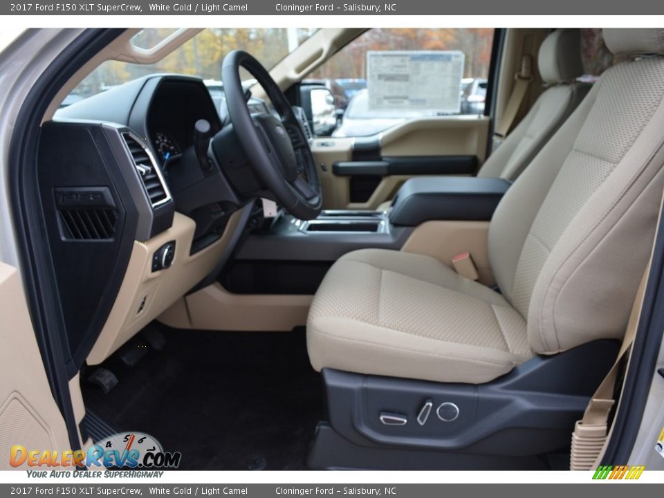 Front Seat of 2017 Ford F150 XLT SuperCrew Photo #8