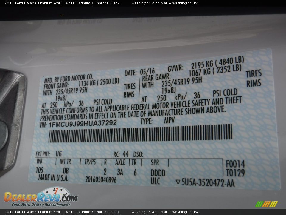 2017 Ford Escape Titanium 4WD White Platinum / Charcoal Black Photo #29