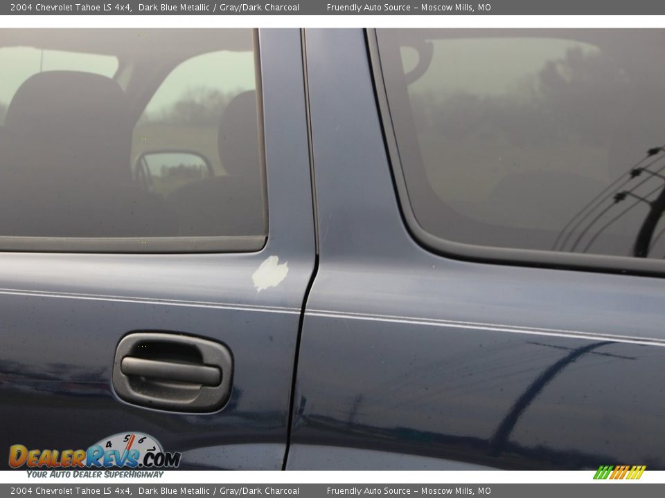 2004 Chevrolet Tahoe LS 4x4 Dark Blue Metallic / Gray/Dark Charcoal Photo #33