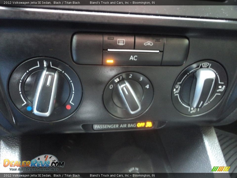 2012 Volkswagen Jetta SE Sedan Black / Titan Black Photo #15
