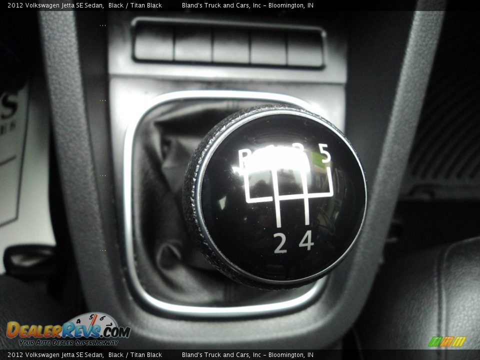 2012 Volkswagen Jetta SE Sedan Black / Titan Black Photo #17
