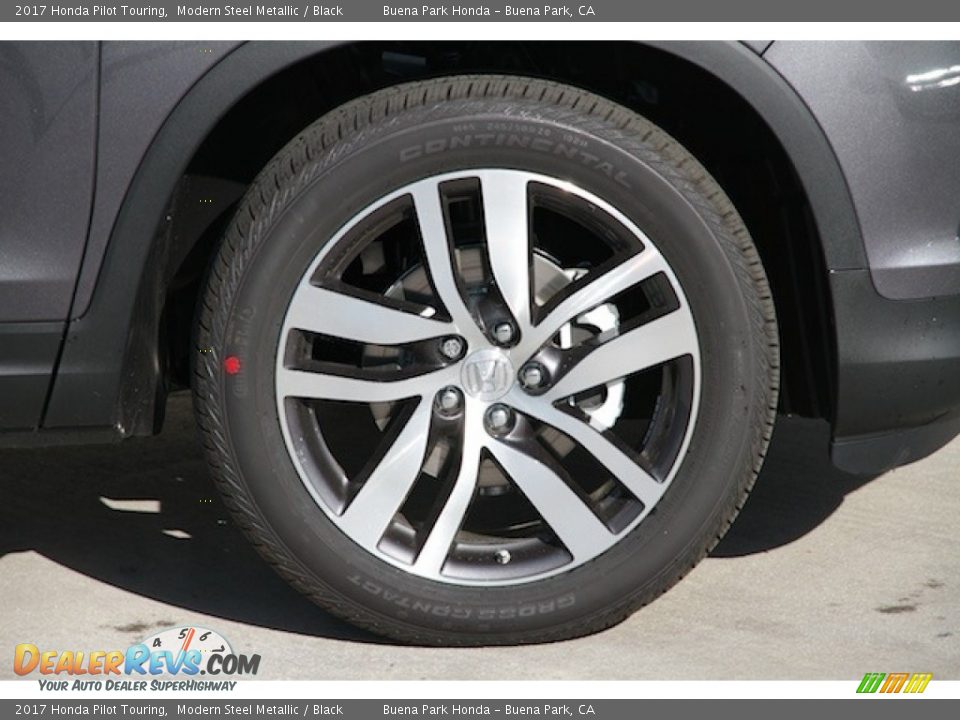 2017 Honda Pilot Touring Modern Steel Metallic / Black Photo #5